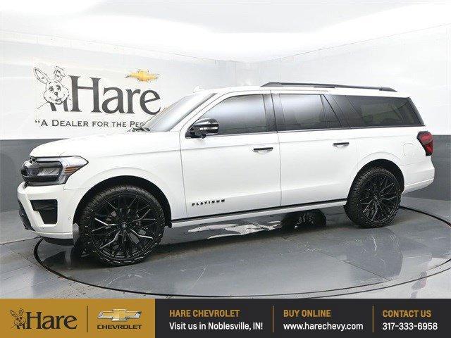Photo of 2024 Star White Ford Expedition Max