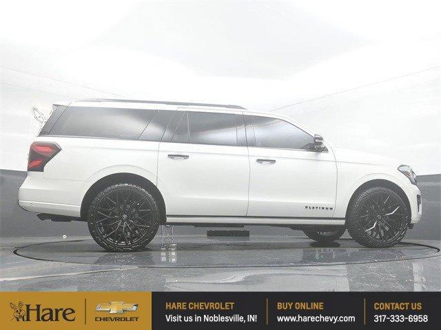 Photo of 2024 Star White Ford Expedition Max