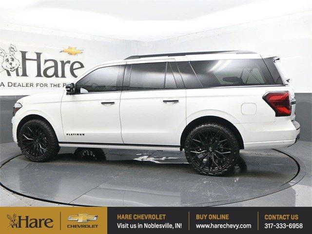 Photo of 2024 Star White Ford Expedition Max