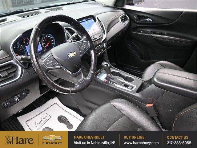 Photo of 2021 Pacific Blue Metallic Chevrolet Equinox