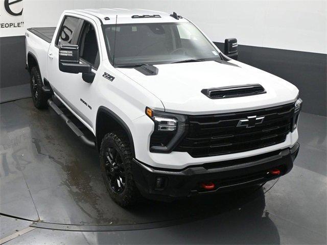 Photo of 2025 Summit White Chevrolet Silverado 2500
