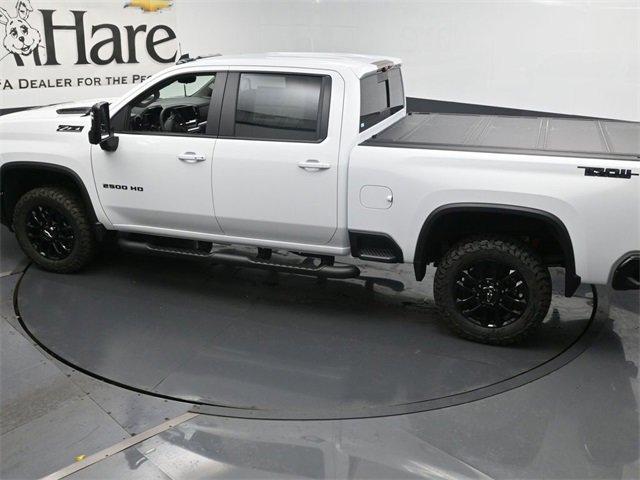 Photo of 2025 Summit White Chevrolet Silverado 2500