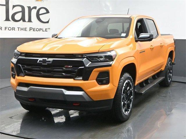 Photo of 2026 Sunrise Orange Chevrolet Colorado