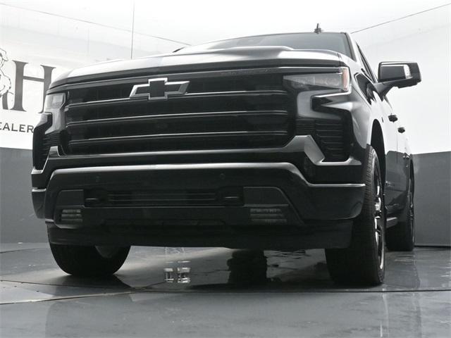 Photo of 2024 Black Chevrolet Silverado 1500
