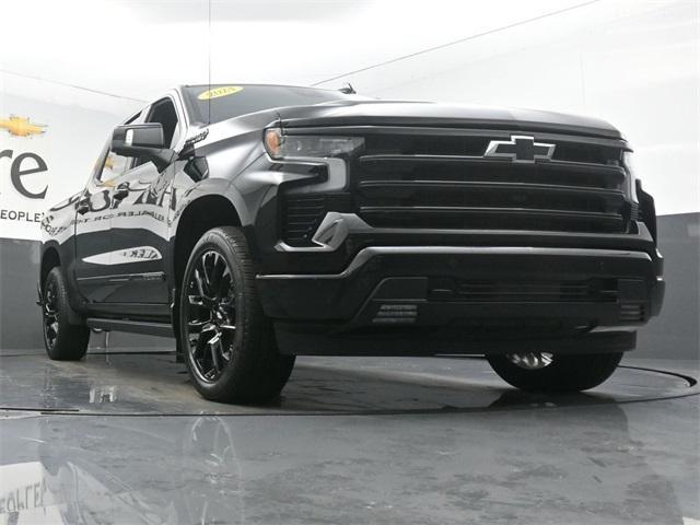 Photo of 2024 Black Chevrolet Silverado 1500