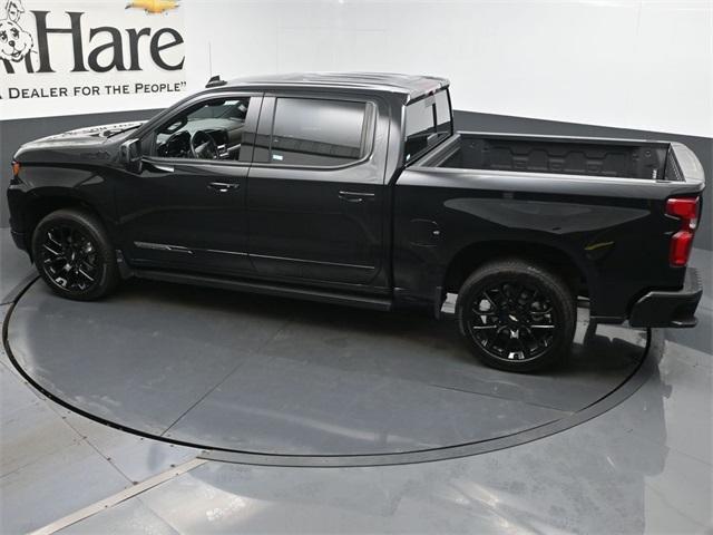 Photo of 2024 Black Chevrolet Silverado 1500