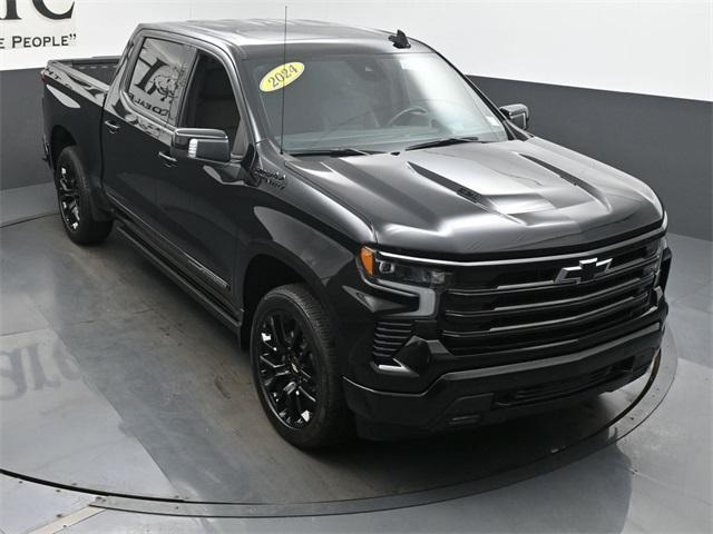 Photo of 2024 Black Chevrolet Silverado 1500