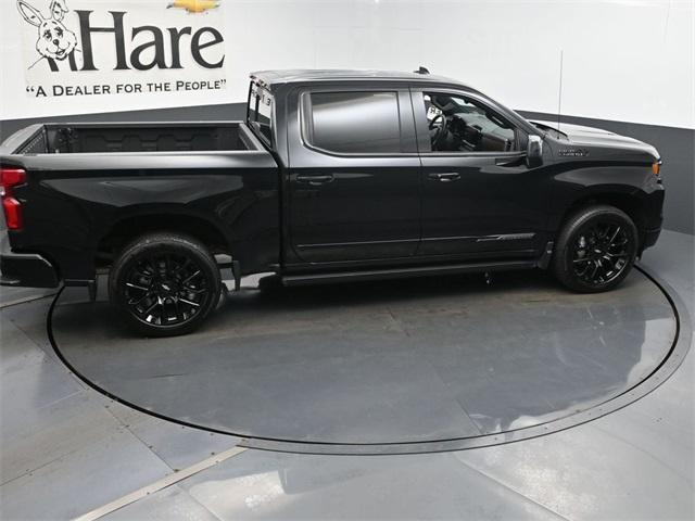 Photo of 2024 Black Chevrolet Silverado 1500