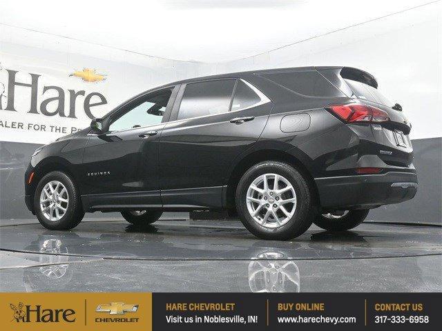 Photo of 2022 Mosaic Black Metallic Chevrolet Equinox