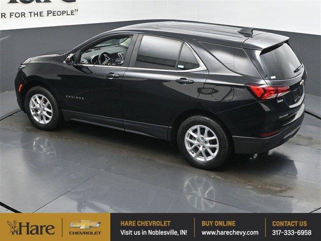 Photo of 2022 Mosaic Black Metallic Chevrolet Equinox