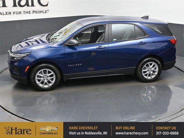 Photo of 2023 Blue Glow Metallic Chevrolet Equinox