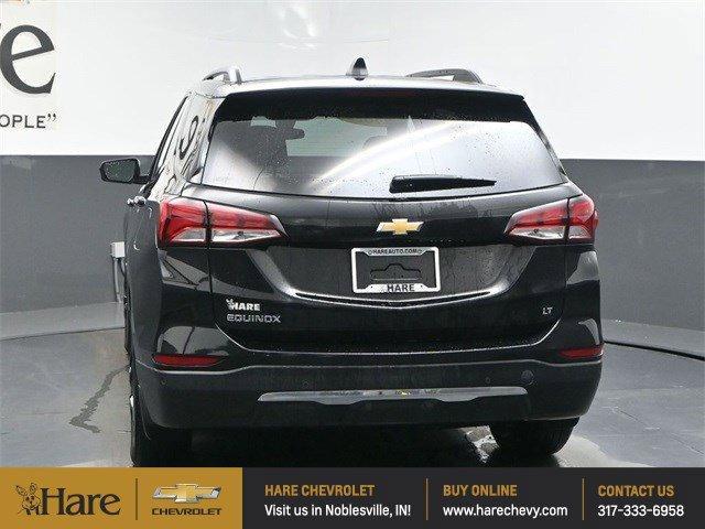Photo of 2022 Mosaic Black Metallic Chevrolet Equinox