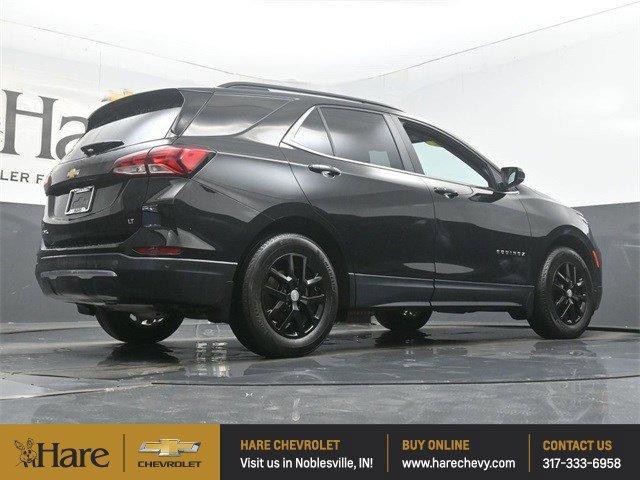 Photo of 2022 Mosaic Black Metallic Chevrolet Equinox