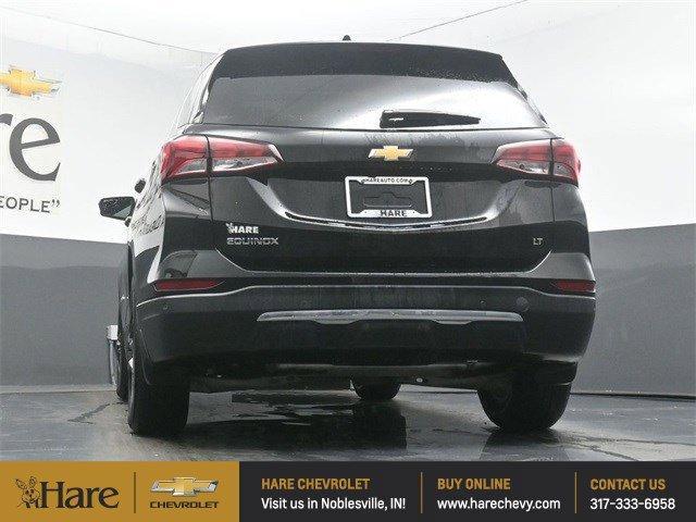 Photo of 2022 Mosaic Black Metallic Chevrolet Equinox