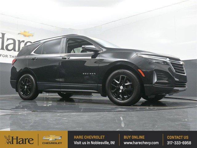 Photo of 2022 Mosaic Black Metallic Chevrolet Equinox