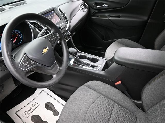 Photo of 2023 Mosaic Black Metallic Chevrolet Equinox