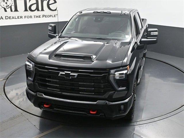Photo of 2025 Black Chevrolet Silverado 2500