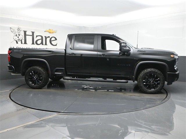 Photo of 2025 Black Chevrolet Silverado 2500