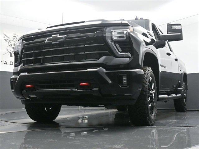 Photo of 2025 Black Chevrolet Silverado 2500