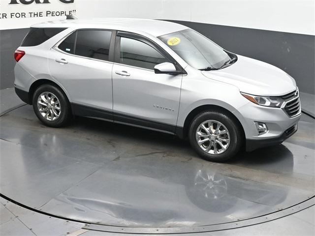 Photo of 2021 Silver Ice Metallic Chevrolet Equinox