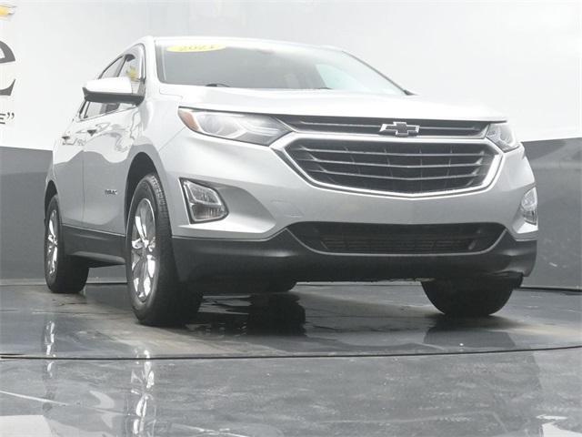 Photo of 2021 Silver Ice Metallic Chevrolet Equinox