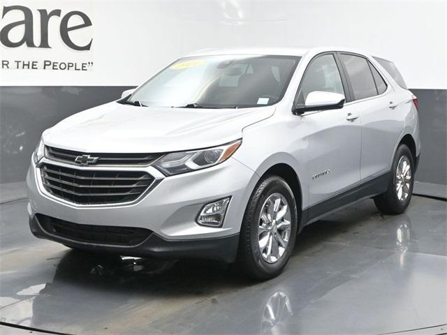 Photo of 2021 Silver Ice Metallic Chevrolet Equinox