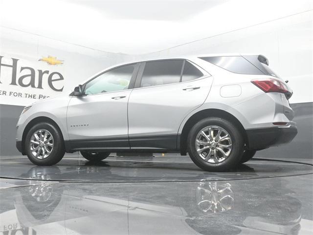 Photo of 2021 Silver Ice Metallic Chevrolet Equinox
