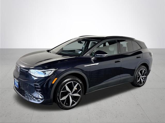 Photo of 2023 Deep Black Pearl Effect Volkswagen ID.4