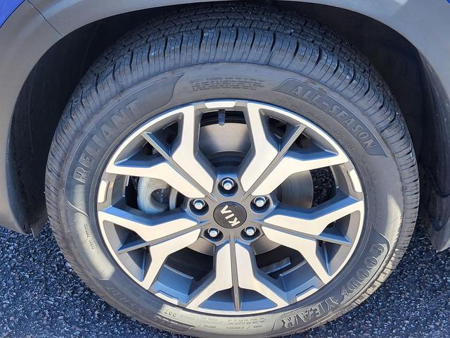 Photo of 2021 Neptune Blue Kia Seltos