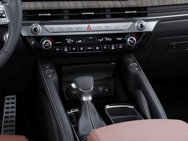 Photo of 2025 Ebony Black Kia Telluride