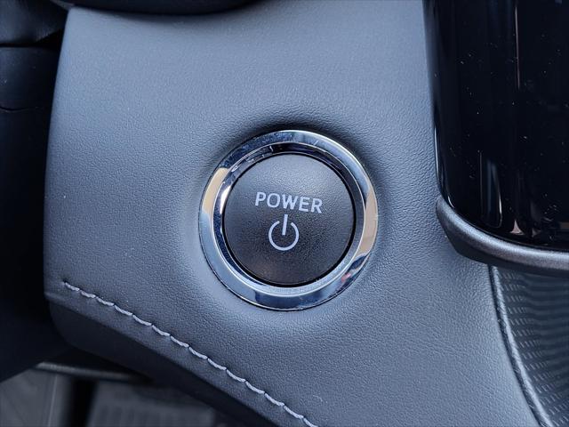 Photo of 2023 Ruby Flare Pearl Toyota Highlander Hybrid
