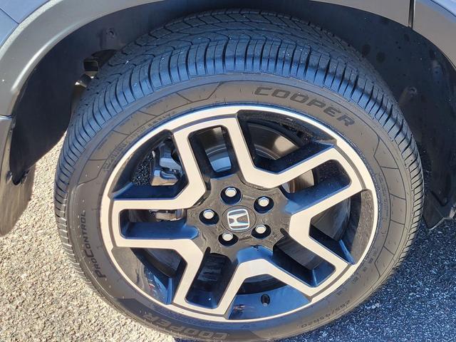 Photo of 2022 Sonic Gray Pearl Honda Passport