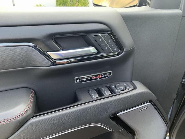 Photo of 2025 Onyx Black GMC Sierra 1500
