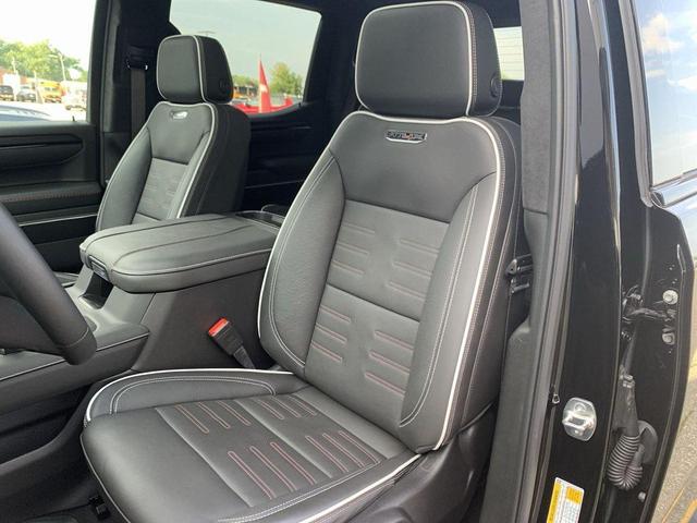 Photo of 2025 Onyx Black GMC Sierra 1500