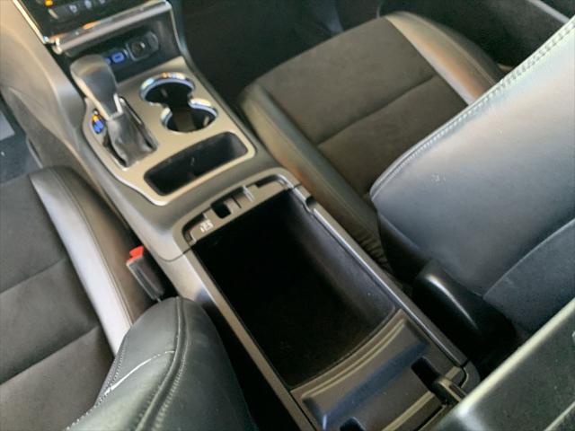 Photo of 2021 Velvet Red Pearlcoat Jeep Grand Cherokee