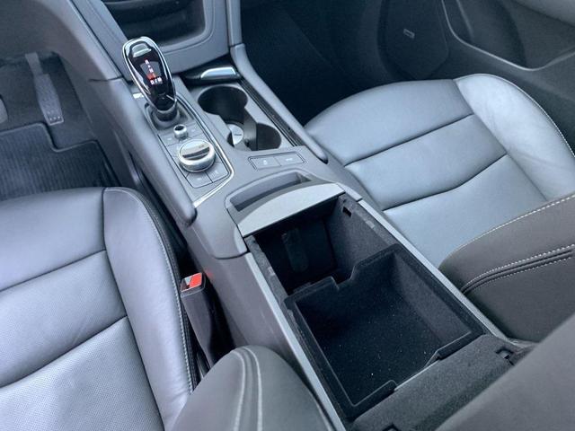 Photo of 2024 Stellar Black Metallic Cadillac XT6