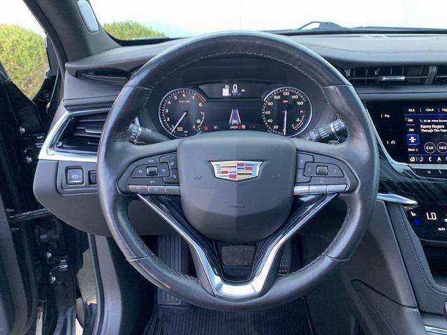 Photo of 2024 Stellar Black Metallic Cadillac XT6