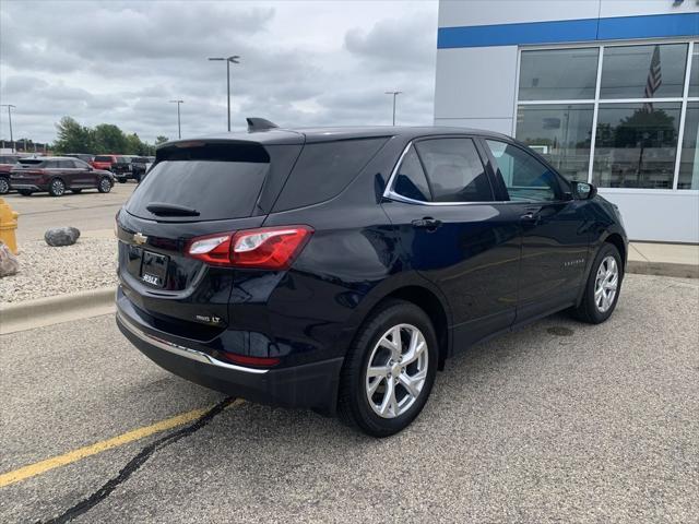 Photo of 2020 Midnight Blue Metallic Chevrolet Equinox