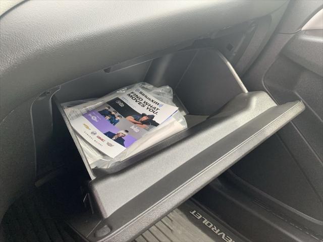 Photo of 2020 Midnight Blue Metallic Chevrolet Equinox