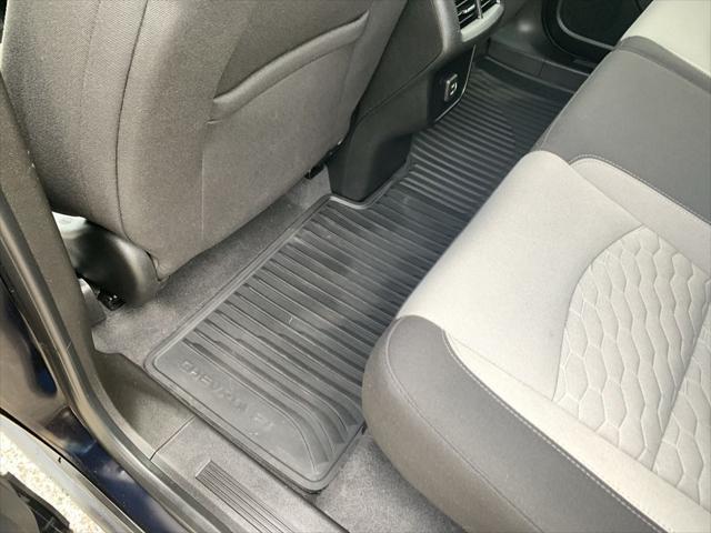 Photo of 2020 Midnight Blue Metallic Chevrolet Equinox