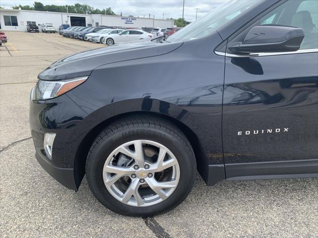 Photo of 2020 Midnight Blue Metallic Chevrolet Equinox