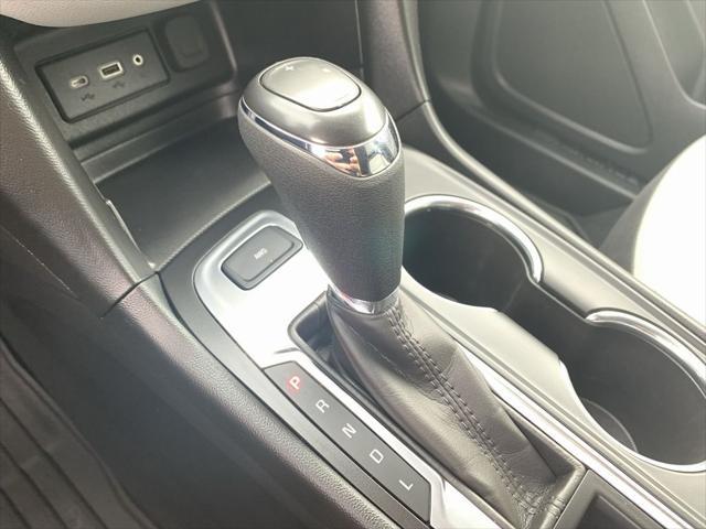 Photo of 2020 Midnight Blue Metallic Chevrolet Equinox