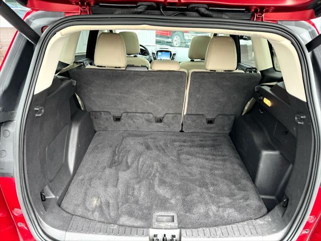 Photo of 2017 Maroon Ford Escape