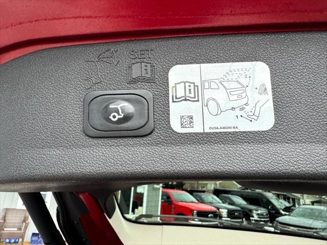 Photo of 2017 Maroon Ford Escape