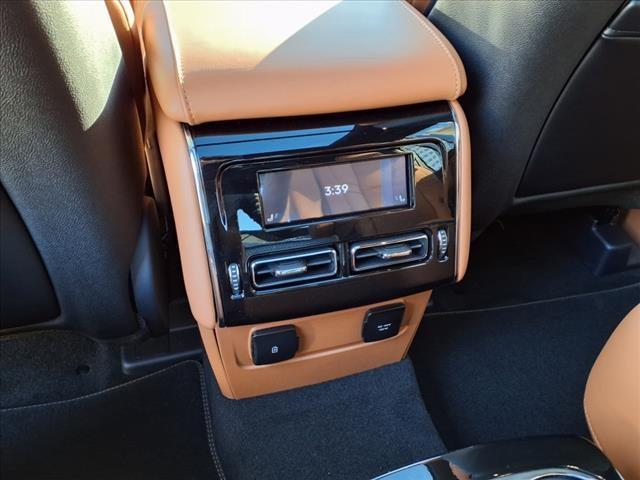 Photo of 2025 White Metallic Lincoln Aviator