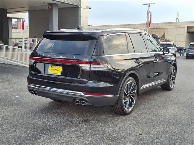 Photo of 2025 Black Metallic Lincoln Aviator