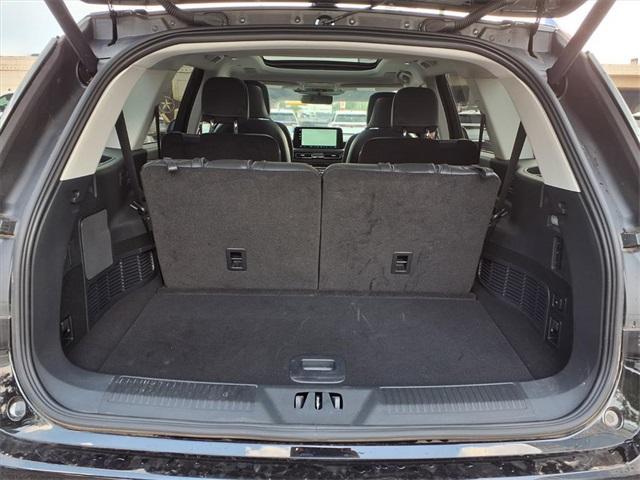 Photo of 2025 Black Metallic Lincoln Aviator