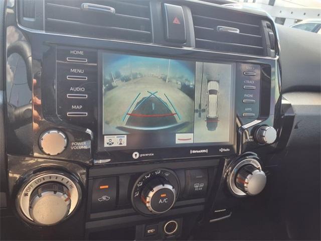 Photo of 2022 White Toyota 4Runner
