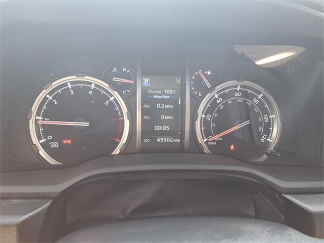 Photo of 2022 White Toyota 4Runner