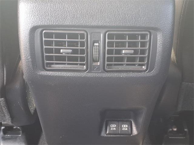 Photo of 2022 White Toyota 4Runner